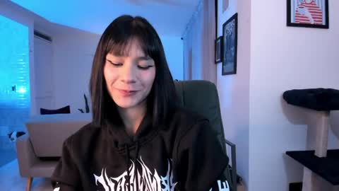 Snapshot of ginnaaaa_ chatting on 05/12/26, 01:58 Ginnaa online show from 05/12/26, 01:58