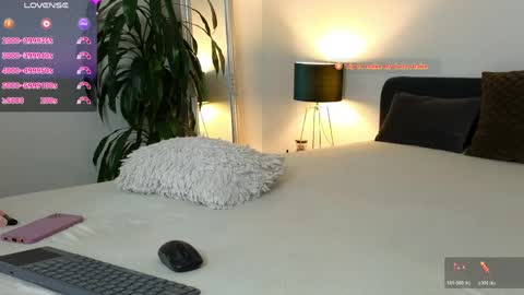 Snapshot of ginnybabe_ chatting on 05/12/26, 02:03 Ginny online show from 05/12/26, 02:03