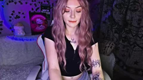 Ginny online show from 09/24/25, 06:33