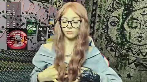 Ginny online show from 10/04/25, 03:43