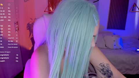 Kendall online show from 12/12/24, 07:04