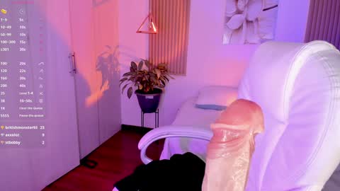 Kendall online show from 12/13/24, 04:38