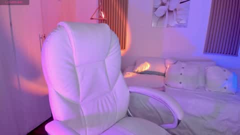 Kendall online show from 12/14/24, 04:09