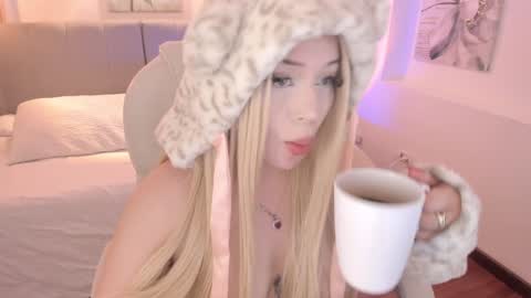 Kendall online show from 01/13/25, 02:42