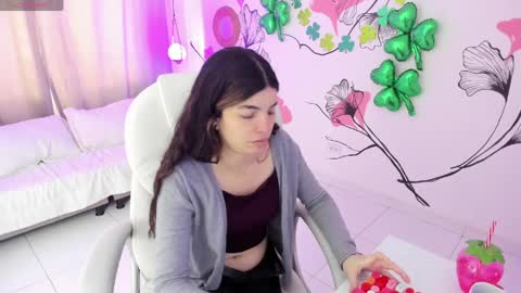 Snapshot of ginnywett chatting on 03/26/26, 01:06 Kendall online show from 03/26/26, 01:06