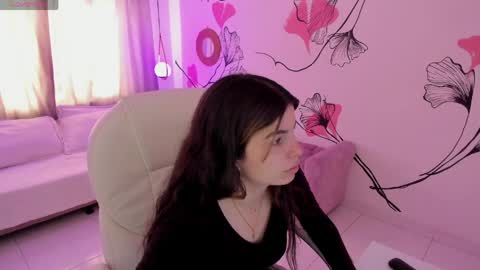 Snapshot of ginnywett chatting on 04/11/26, 01:26 Kendall online show from 04/11/26, 01:26