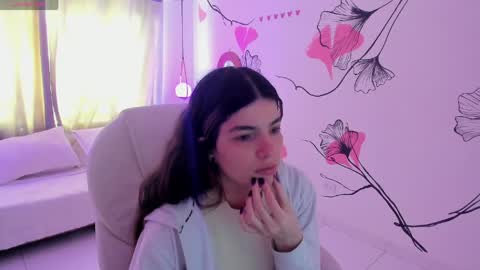 Snapshot of ginnywett chatting on 05/03/26, 01:17 Kendall online show from 05/03/26, 01:17