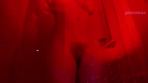 Snapshot of gintonicax chatting on 02/22/26, 01:40 Ginevra online show from 02/22/26, 01:40