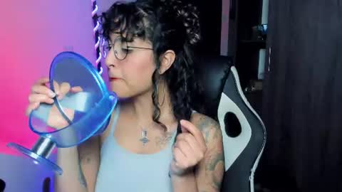 Snapshot of giny_bean chatting on 06/20/26, 02:36 giny_bean online show from 06/20/26, 02:36