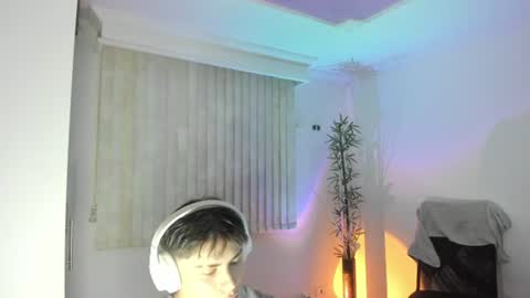 Snapshot of gio_russo chatting on 07/10/26, 12:26 GioRusso online show from 07/10/26, 12:26
