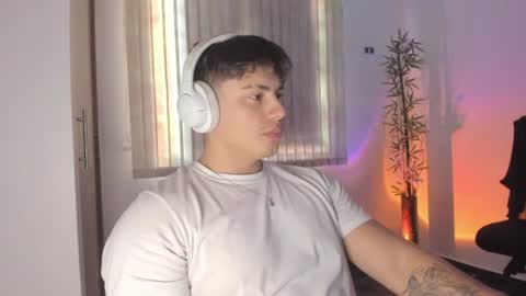 Snapshot of gio_russo chatting on 07/14/26, 03:51 GioRusso online show from 07/14/26, 03:51