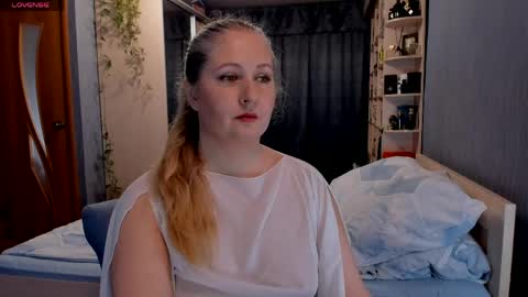  Lana  online show from 04/01/26, 08:39