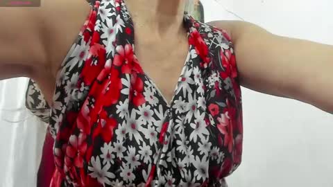 Mary online show from 06/04/26, 01:11
