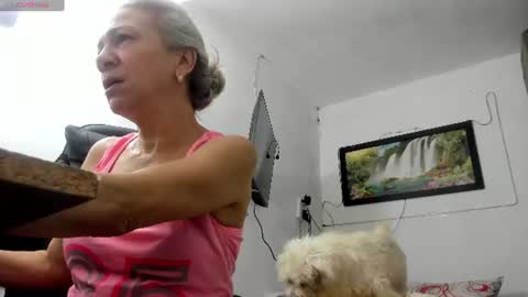 Snapshot of giorgia_xue55 chatting on 07/23/26, 06:55 Mary online show from 07/23/26, 06:55