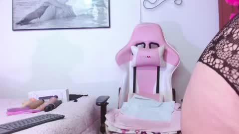 giorgina_montiere online show from 05/22/26, 01:50