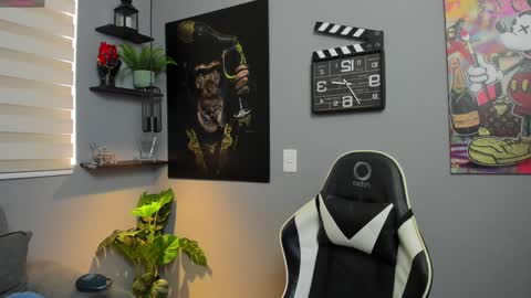 Giorgio leone online show from 12/29/24, 04:40