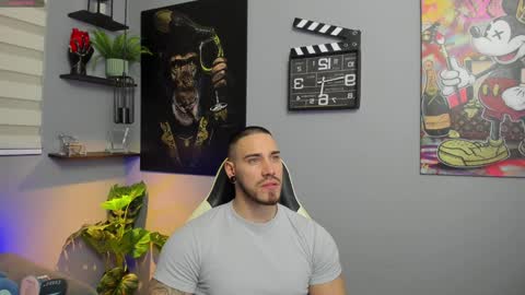 Giorgio leone online show from 01/16/25, 03:23