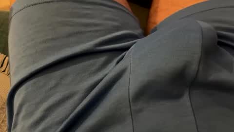 giovaa23 online show from 05/04/26, 07:54