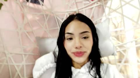 Snapshot of giovanna_oliveria chatting on 02/16/26, 11:01 giovanna_oliveria online show from 02/16/26, 11:01