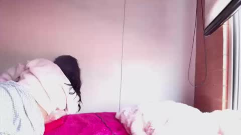 Snapshot of giovanna_oliveria chatting on 03/20/26, 03:39 giovanna_oliveria online show from 03/20/26, 03:39