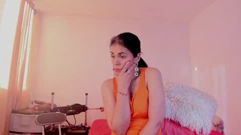 Snapshot of girasol_walton chatting on 02/06/25, 12:26 Girasol Walton online show from 02/06/25, 12:26