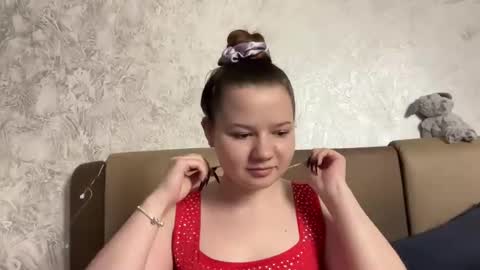 girl_cute07 online show from 05/18/26, 07:09