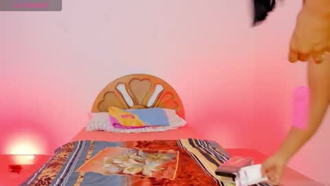 Scarlett online show from 11/22/25, 11:37