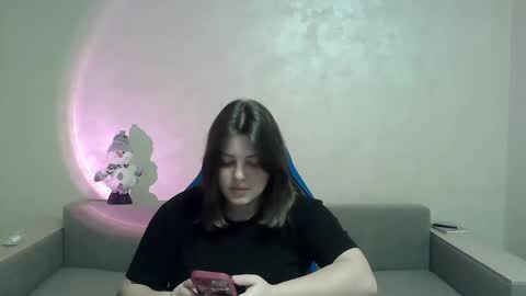 Snapshot of girl_leya chatting on 12/17/24, 11:16 girl_leya online show from 12/17/24, 11:16