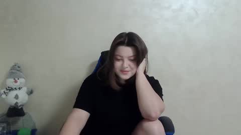 Snapshot of girl_leya chatting on 12/22/24, 11:09 girl_leya online show from 12/22/24, 11:09