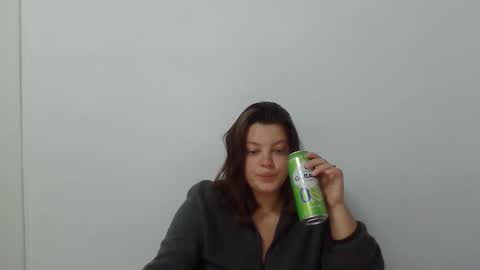 Snapshot of girl_leya chatting on 10/05/25, 07:01 girl_leya online show from 10/05/25, 07:01