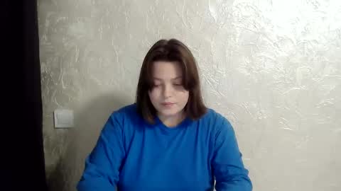 Snapshot of girl_leya chatting on 01/05/26, 09:18 girl_leya online show from 01/05/26, 09:18