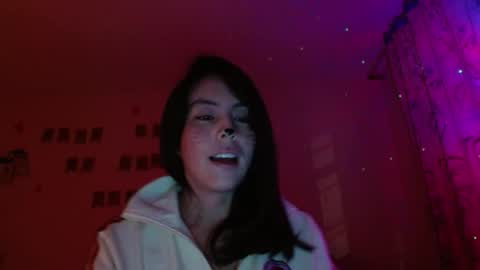 Alejandra online show from 11/02/25, 04:37