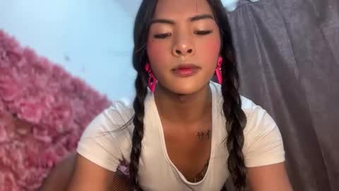 queen ronna online show from 09/20/25, 05:14