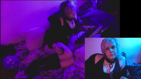 Snapshot of girldell chatting on 01/15/26, 10:31 girldell online show from 01/15/26, 10:31