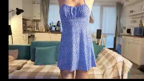 Girlfriend online show from 10/13/25, 02:28