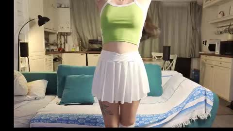 Girlfriend online show from 01/12/26, 03:50