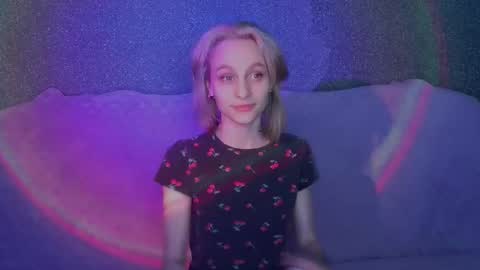 Snapshot of girlfriend_night chatting on 02/19/25, 03:06 Seniya online show from 02/19/25, 03:06