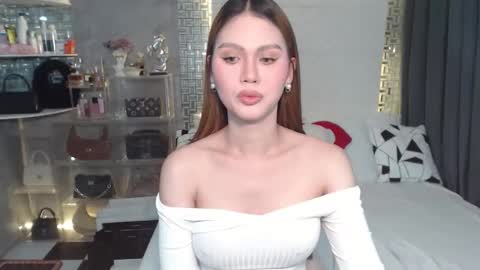GirlfriendMaxene online show from 12/28/24, 05:44