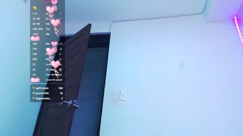 Snapshot of girlghost_ chatting on 02/21/26, 08:10 GhostG online show from 02/21/26, 08:10