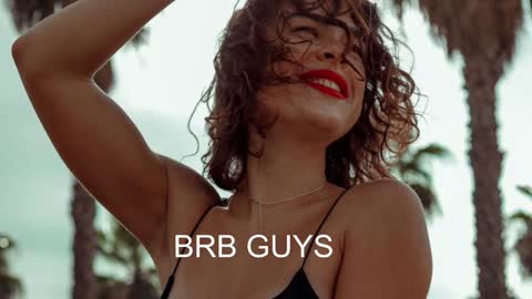 Snapshot of girlnextd00r_ chatting on 12/27/24, 09:28 Hanna online show from 12/27/24, 09:28