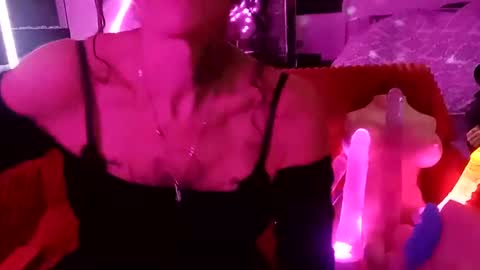 girls227445638252 online show from 11/24/25, 05:40