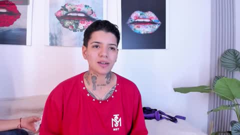 girls_inlove online show from 10/08/25, 11:52