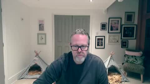 girlsandbikes online show from 01/07/26, 11:40