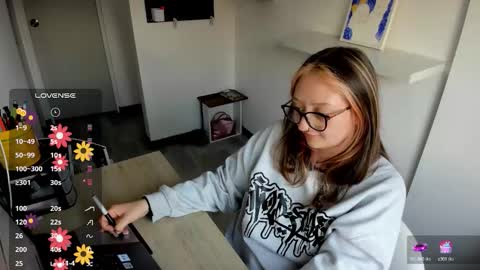 Maze    Thumbs up online show from 11/07/25, 09:48