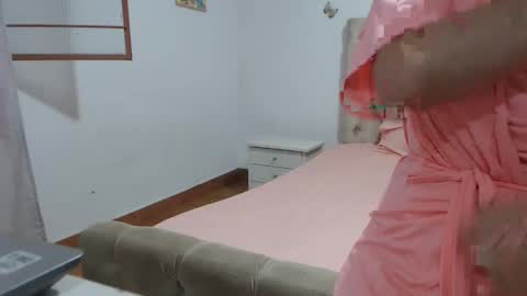 Victoria online show from 11/05/25, 11:32