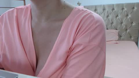 Victoria online show from 11/09/25, 12:14