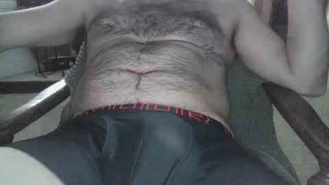 Snapshot of girthyhunguy chatting on 12/28/24, 09:52 girthyhunguy online show from 12/28/24, 09:52