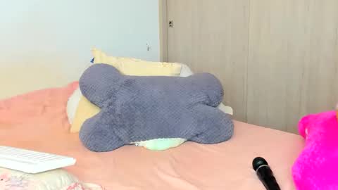 Gissel6playful online show from 12/04/25, 01:20