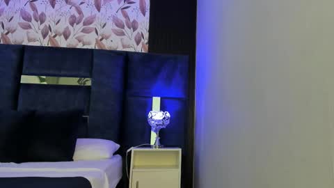     online show from 10/16/25, 11:00