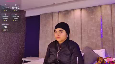     online show from 11/23/25, 10:59